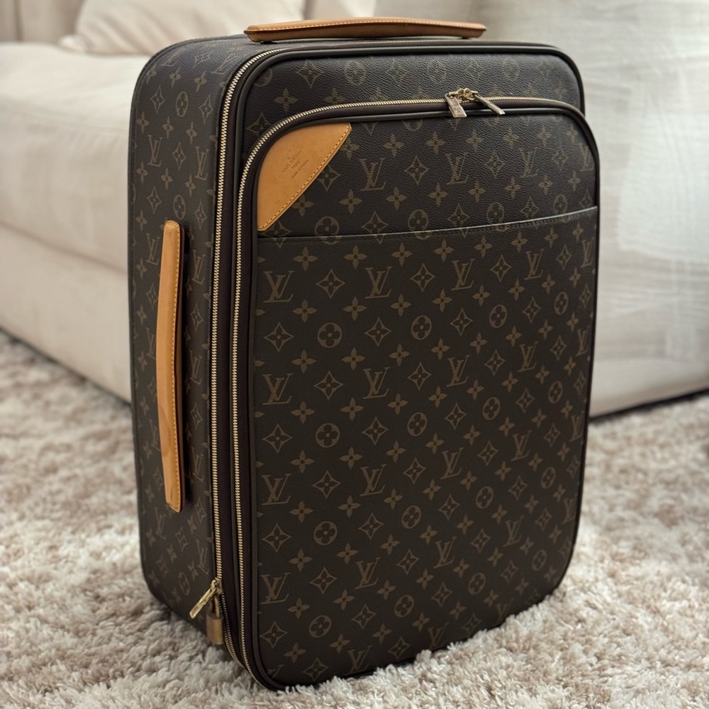 Louis Vuitton Monogram Roller Suitcase